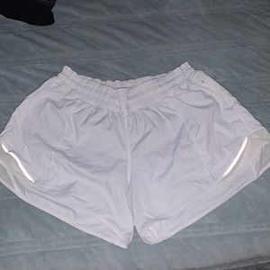 Lululemon Hotty Hot 4” Size 12
